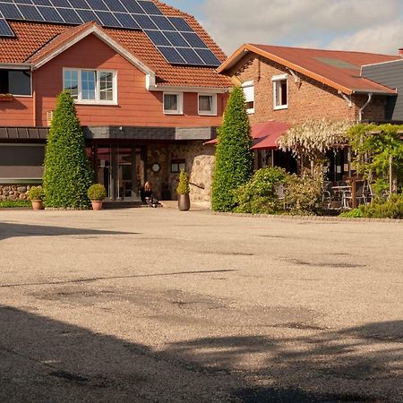 Schlueter Hotel & Restaurant Wankendorf المظهر الخارجي الصورة
